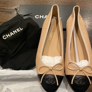 Authentic Chanel Ballerina Flats Size 38